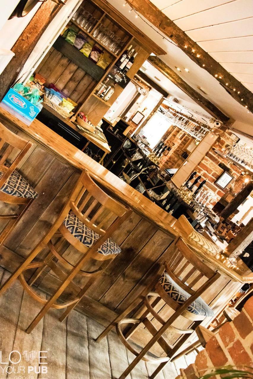 The Rising Sun Inn Waterlooville Exterior foto